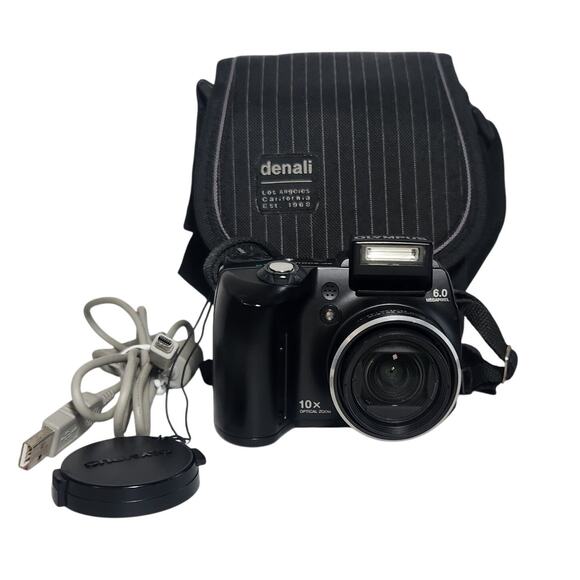 Olympus SP-500UZ 6MP Tested Digital Camera With Accessories & Bag Pre-owned - Picture 1 of 13